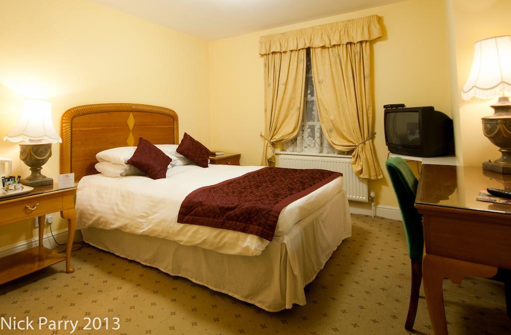 Templars Hotel And Restaurant Baldock Exterior foto